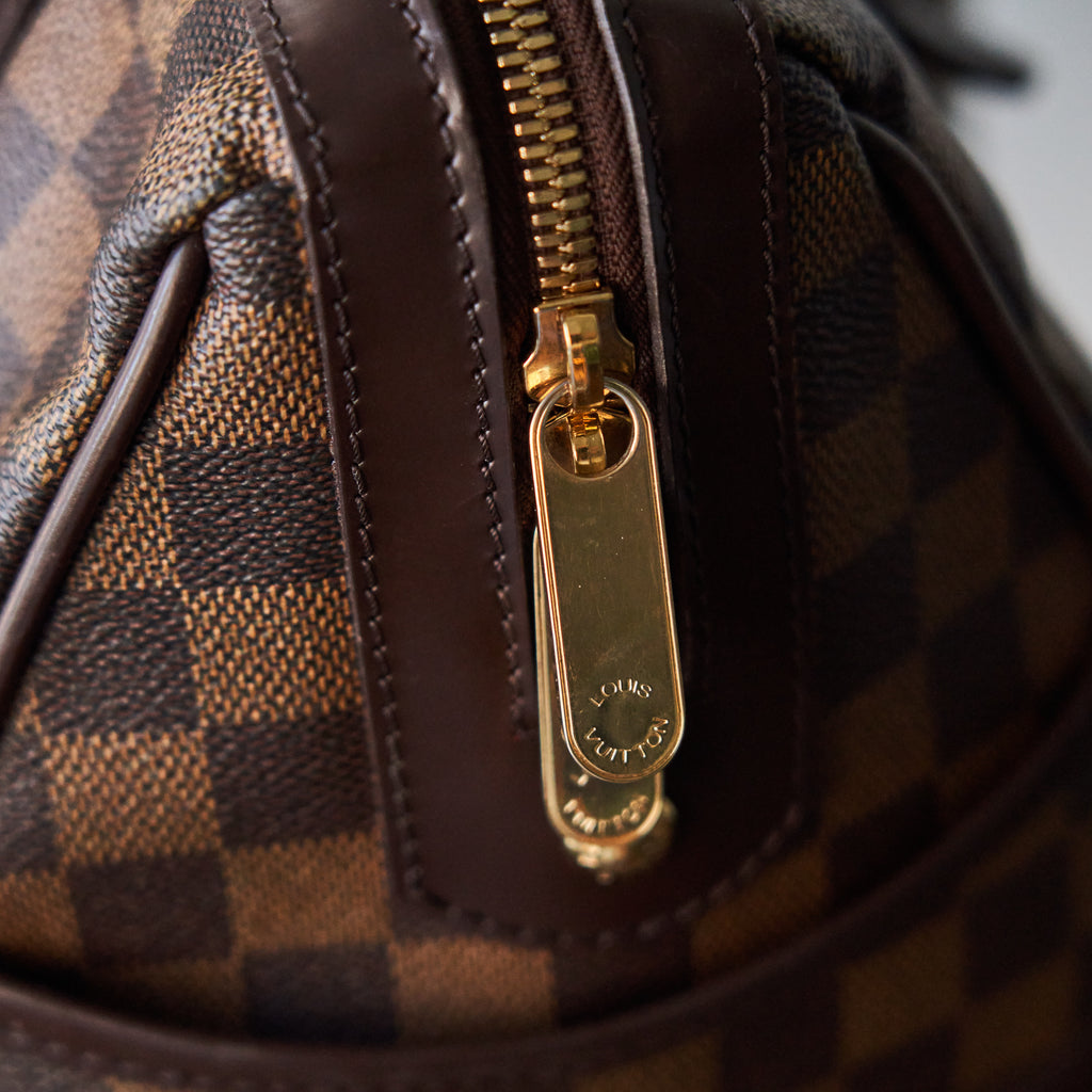 Loved Louis Vuitton Berkeley Hand Bag Damier