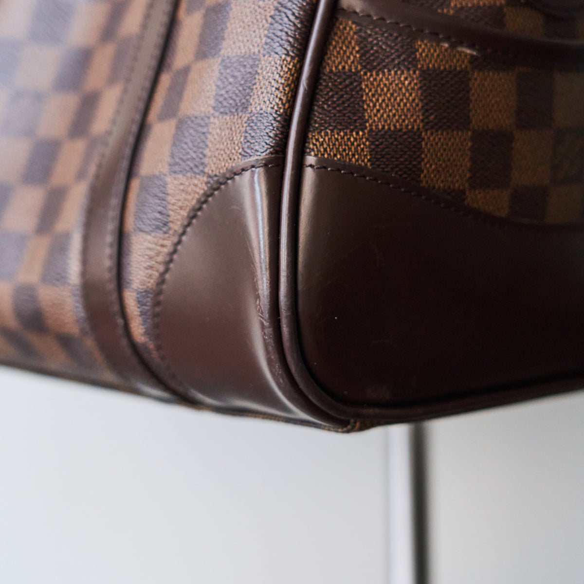 Loved Louis Vuitton Berkeley Hand Bag Damier
