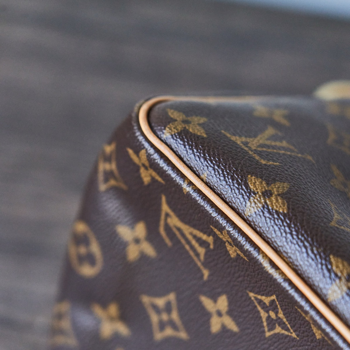 Louis Vuitton Monogram Batignolles Tote Bag