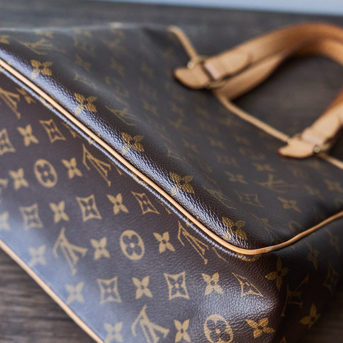 Louis Vuitton Monogram Batignolles Tote Bag