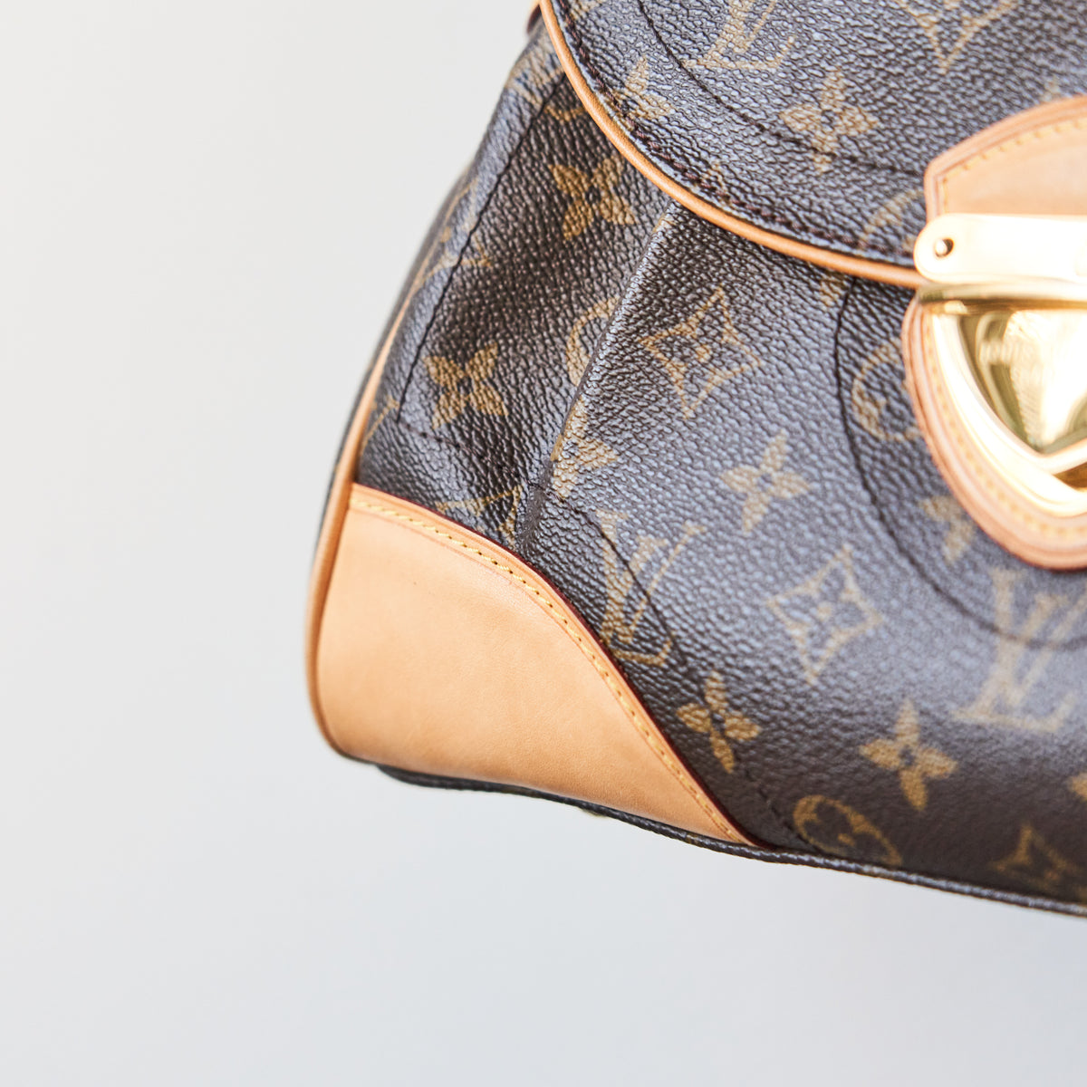Louis Vuitton Monogram Beverly Handbag MM