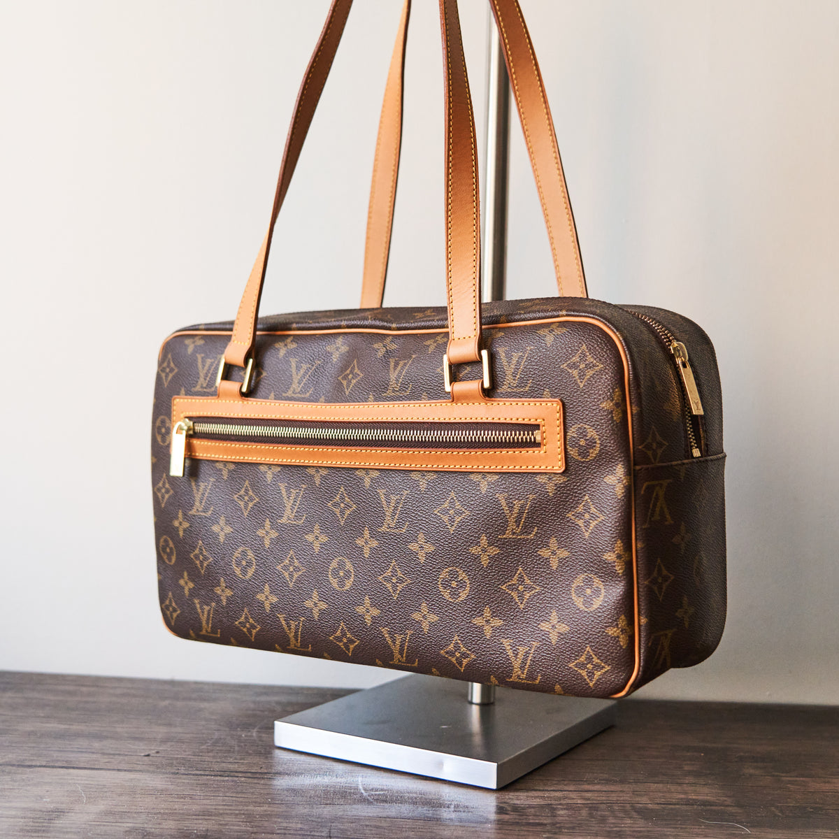 Louis Vuitton Monogram Cité GM Shoulder Bag
